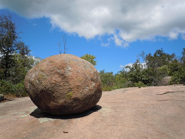 bouldering